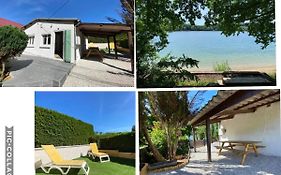 Maison bord de lac de charmes
